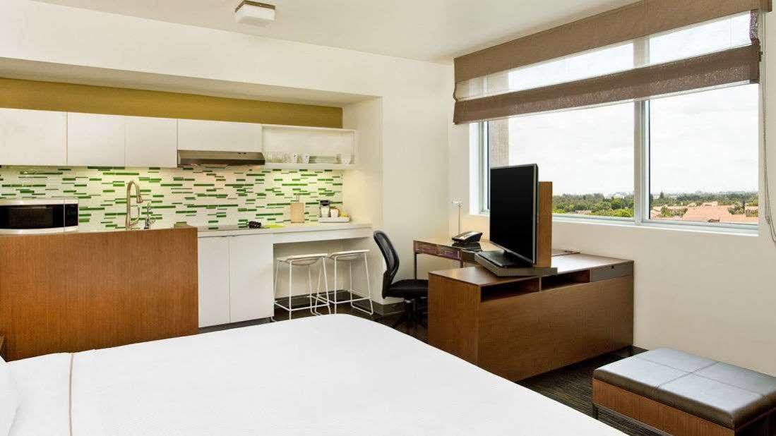 Element Miami Doral Hotel Sweetwater Екстериор снимка